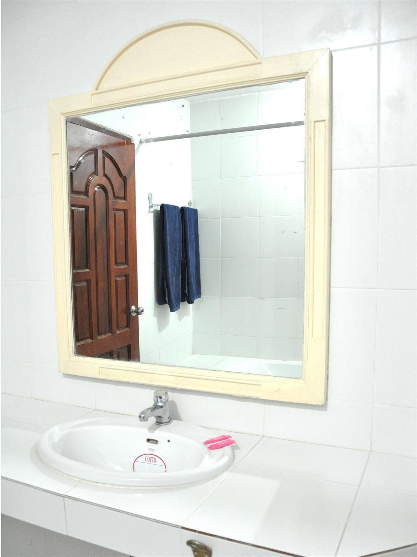 Highfive Guest House Паттая Екстер'єр фото