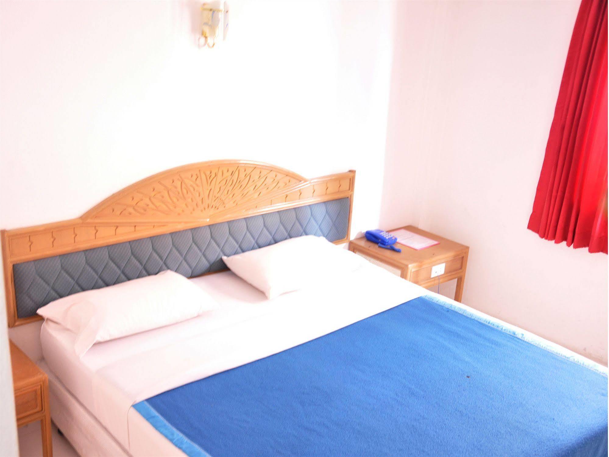 Highfive Guest House Паттая Екстер'єр фото